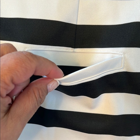 Slazenger Golf Black and White Striped Women's Skirt size Large - Picture 5 of 8